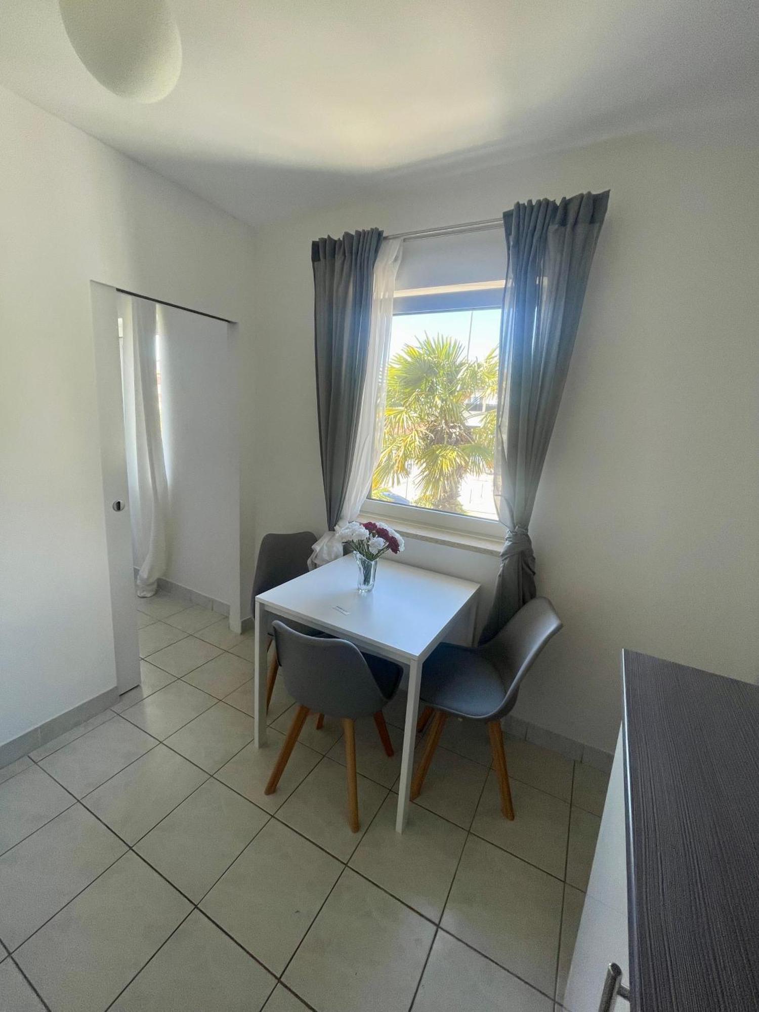 Enna Apartment 3 Perfect Location Медулин Екстер'єр фото